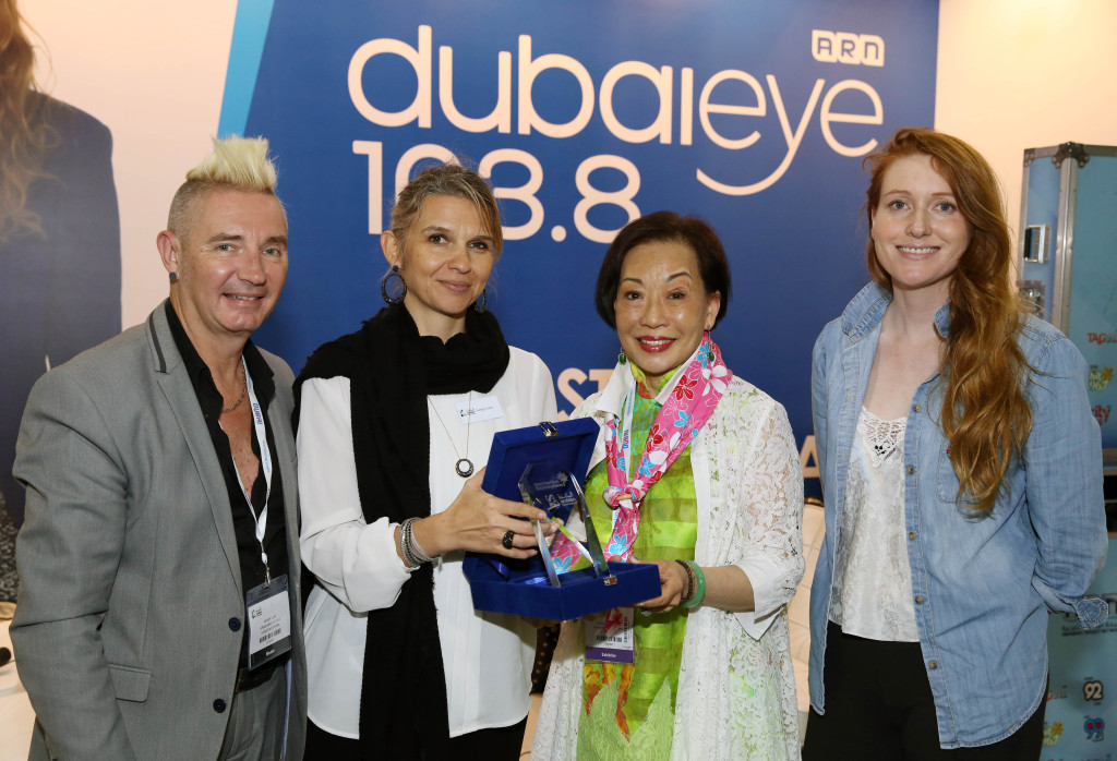 jean-chang-accepting-the-award-from-nadege-noblet-segers